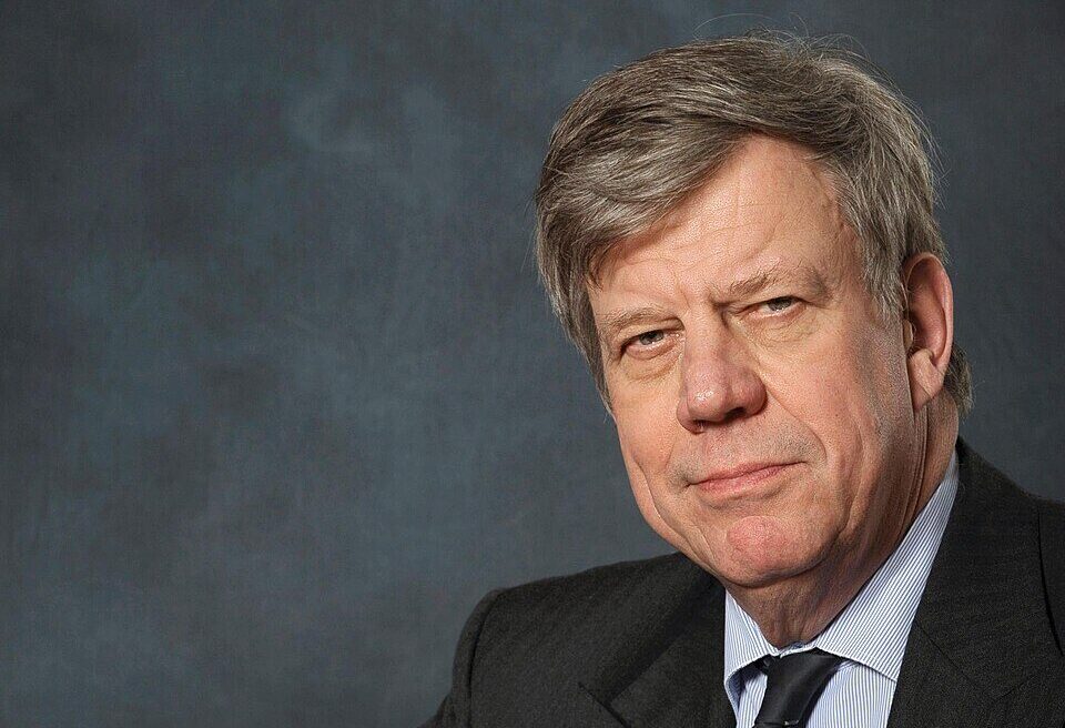 Ivo Opstelten in 2011 (beeld: http://www.rijksoverheid.nl/regering/het-kabinet/bewindspersonen/ivo-opstelten/foto, http://www.rijksoverheid.nl/copyright, CC0.1)