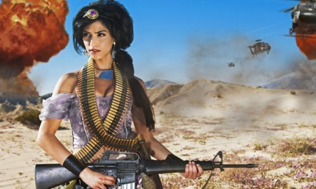 Jasmine van Aladin als strijdster in Irak (Beeld: Jewcy)
