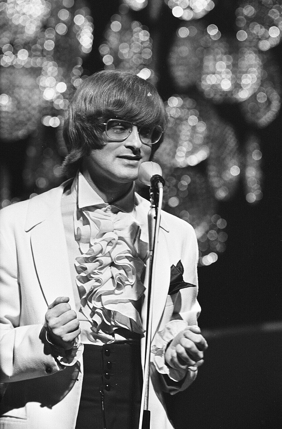 Zanger Dave (beeld: Koch, Eric / Anefom, Nationaal Archief, wikipedia commons)