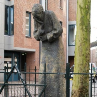 Het monument op de Kitty de Wijzeplaats (beeld: Cambridge2000)