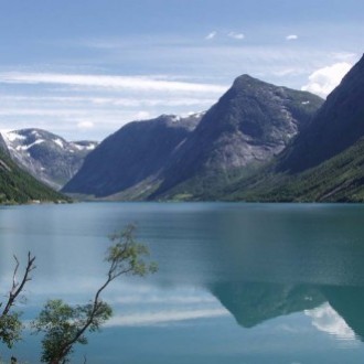 Noors fjord (beeld: Petronatwo).