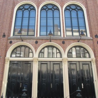 De voormalige sjoel van Leeuwarden (beeld: Wikipedia)