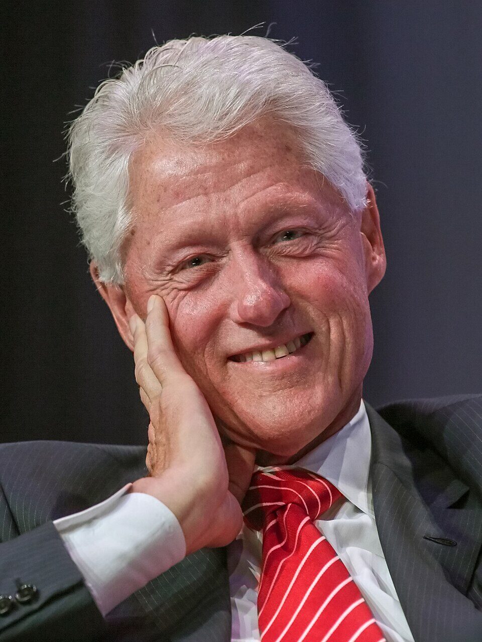 Bill Clinton in 2015 (beeld: Chris Savas, Flickr, wikipedia commons, CCA4.0I)