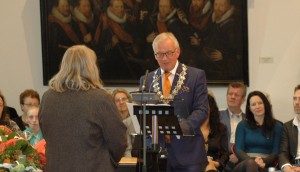 Loes Citroen van Alkmaarse sjoel krijgt lintje