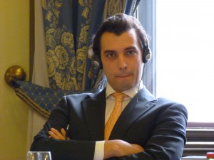 FvD royeert drie leden om antisemitische appjes – drie anderen geschorst