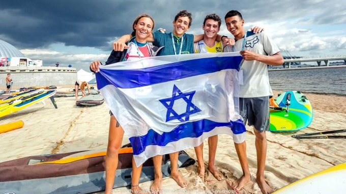 Vier medailles jonge Israëli’s op WK windsurfen
