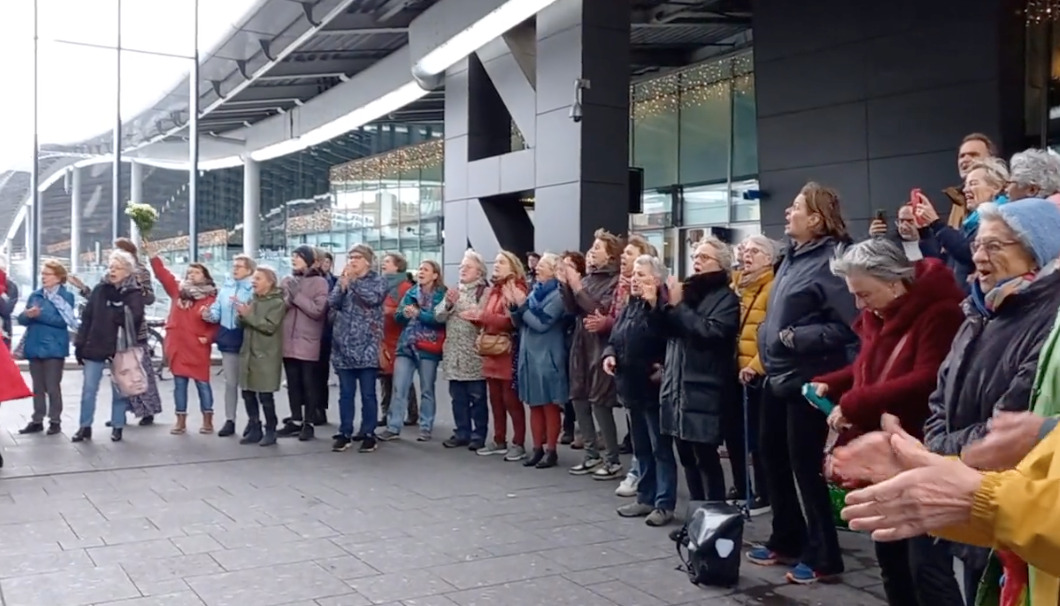 Utrechtse vrouwen zingen voor vrede Israël en Palestijnen