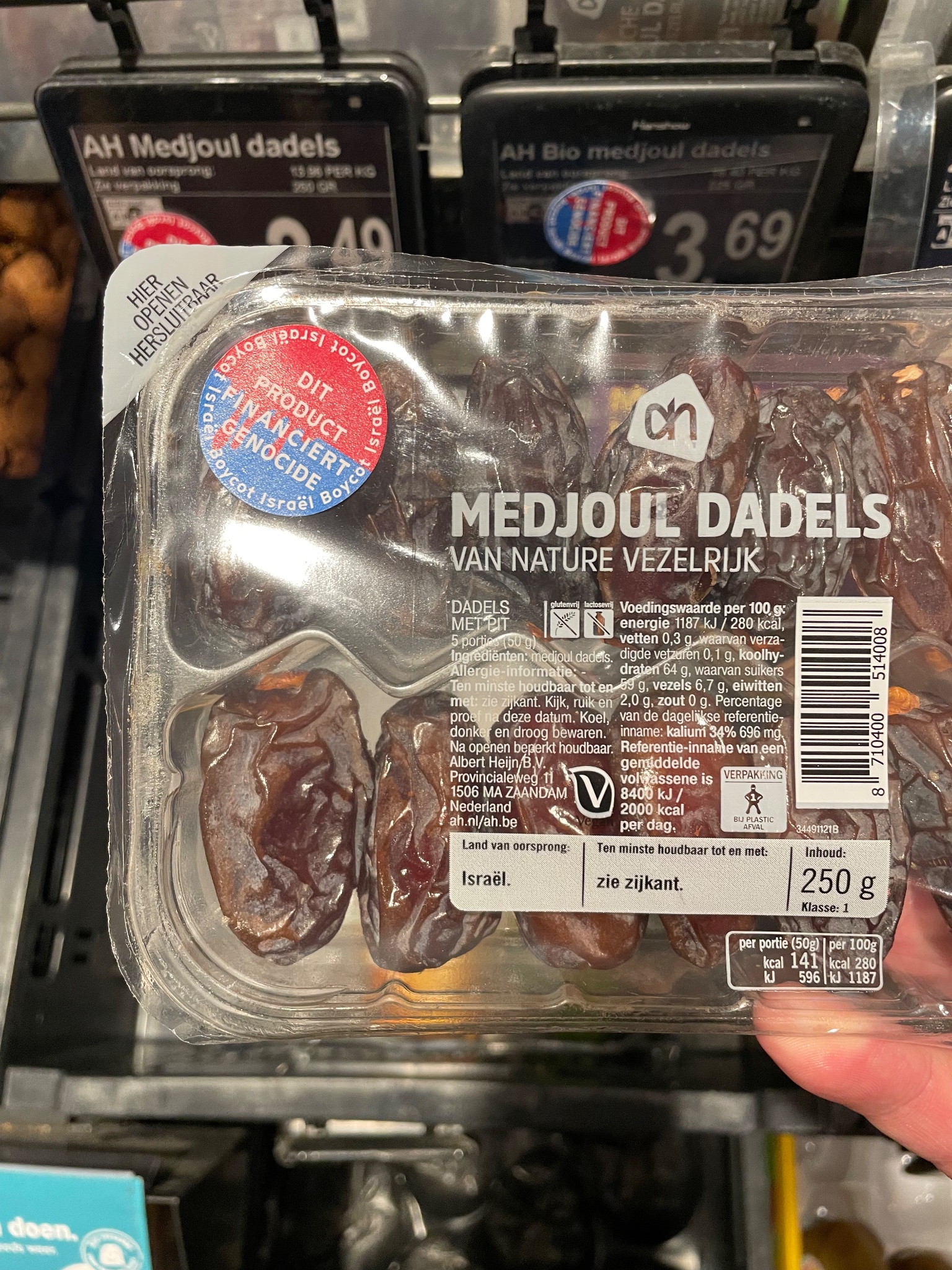 Discussie over stickeractie op dadels in supermarkt