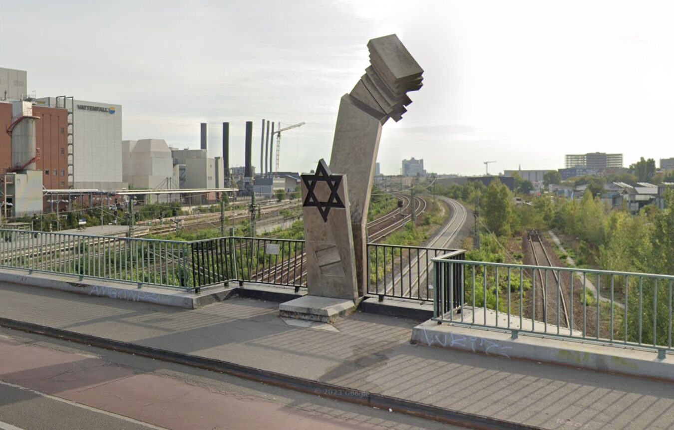 Deportationsmahnmal in Moabit, Berlijn (beeld: Google Maps)