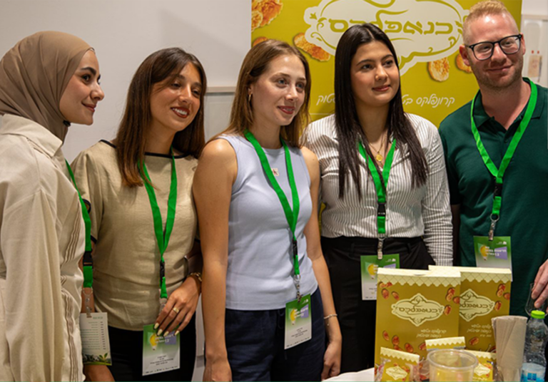 Studenten van de Tel-Hai Universiteit (beeld: JNF)