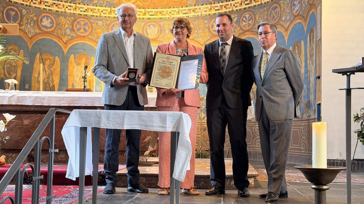Ton en Ank Olsthoorn, Amit Heumann, David Simon (beeld: familiefoto)