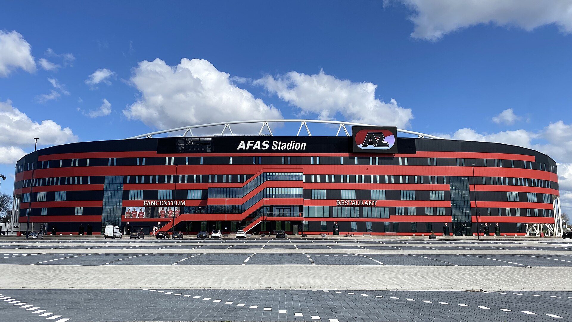 Stadion AZ (beeld: Jesperverbruggen, wikipedia commons)