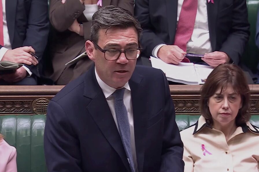Andy Burnham, Lagerhuis, 2026 (beeld: X.com, Lower House Westminster)